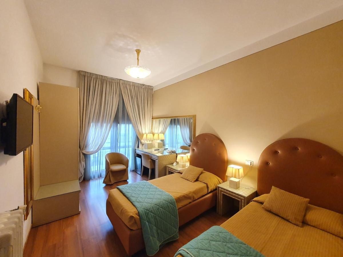 Hotel Continentale Αρέτσο Εξωτερικό φωτογραφία